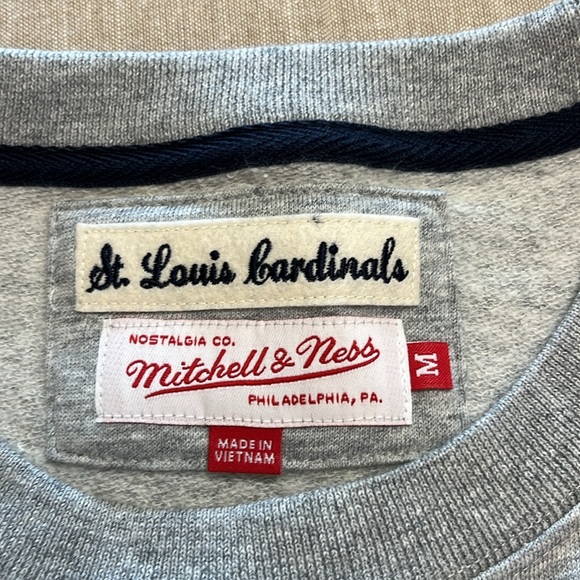 NWOT St. Louis Cardinals women’s throw back/vintage long sleeve sweatshirt - Picture 3 of 6